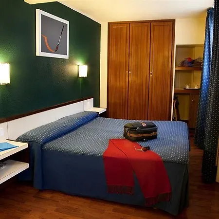 Acta Florida Hotel