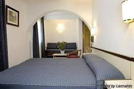Acta Florida Hotel
